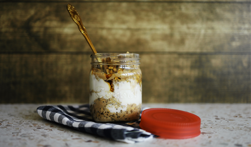 TIRAMISU-INSPIRED OVERNIGHT OATS