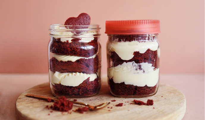 RED VELVET CAKE IN A JAR